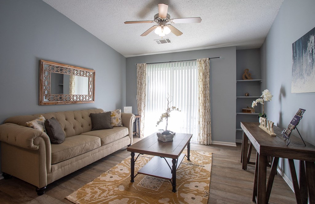 Centennial Crossing At Lenox Place Apartments, 100 Lenox Place